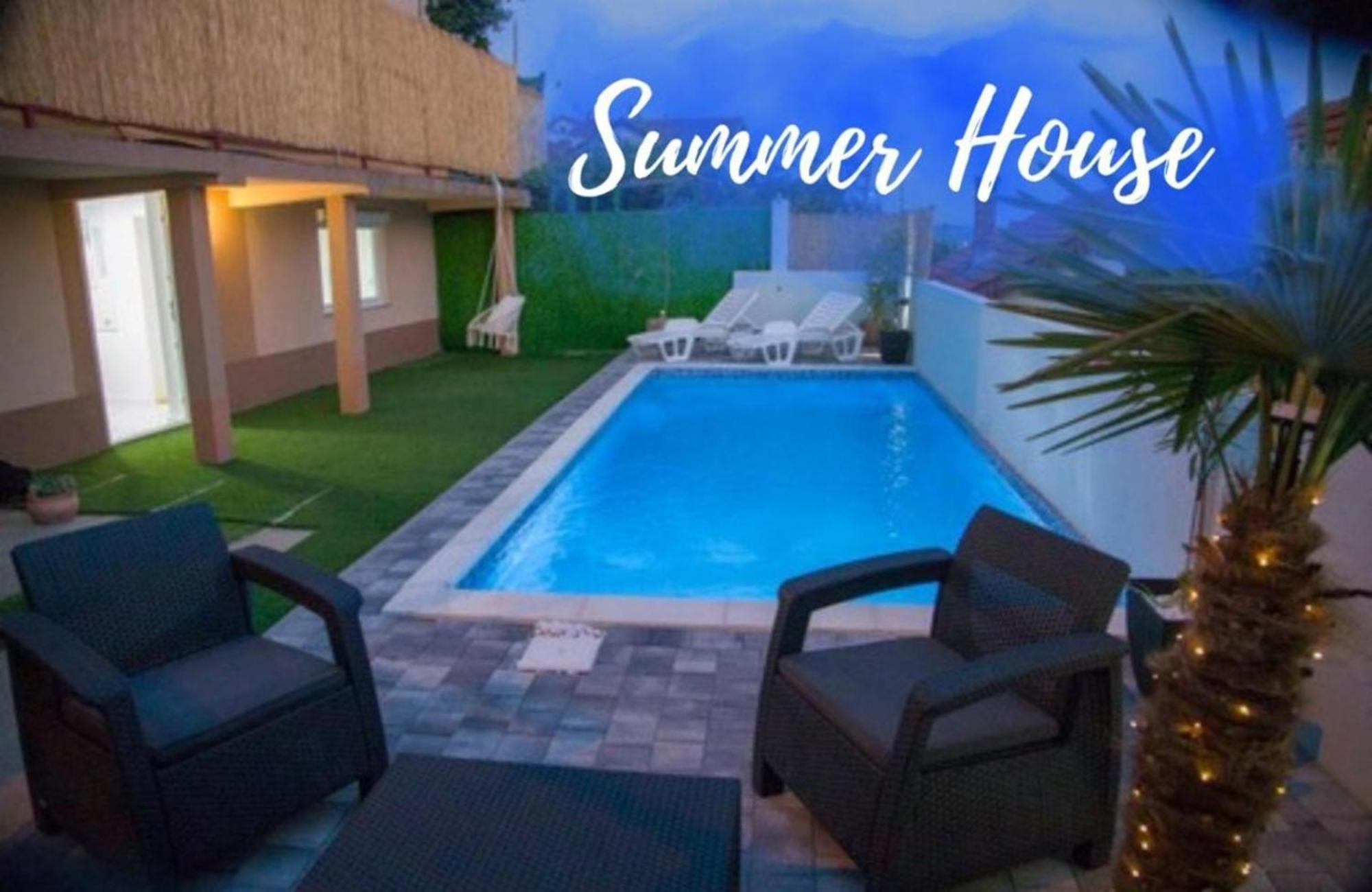 Summer House With Heated Swimming Pool Mostar Bagian luar foto